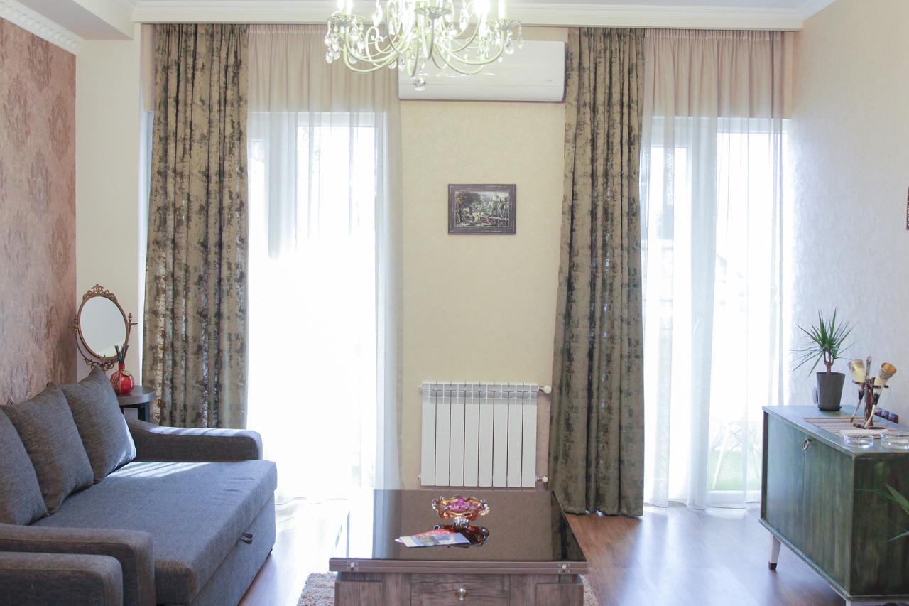 Salounique Lux Apartment Tbilisi Buitenkant foto